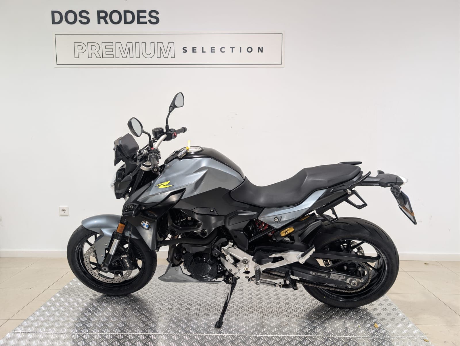 BMW F 900 R