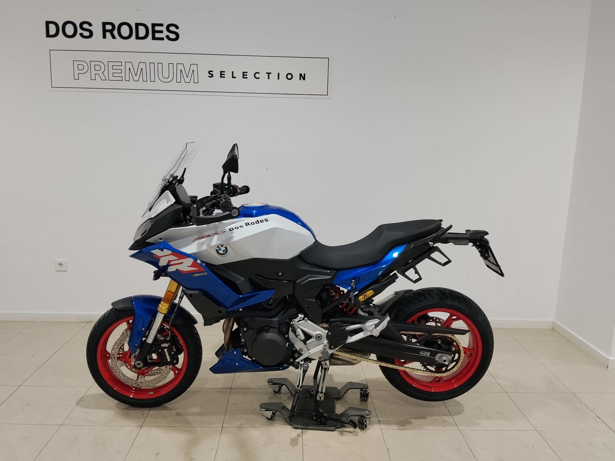 BMW F 900 XR