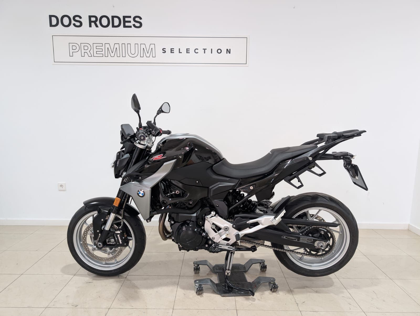 BMW F 900 R