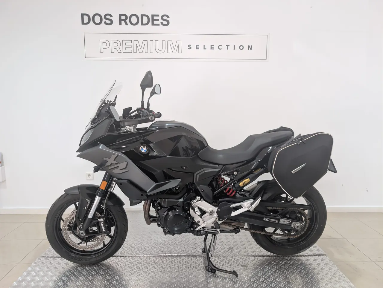 BMW F 900 XR